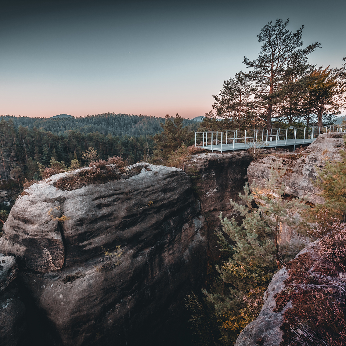 Felsenburg Falkenstein/Hrad Falkenštejn